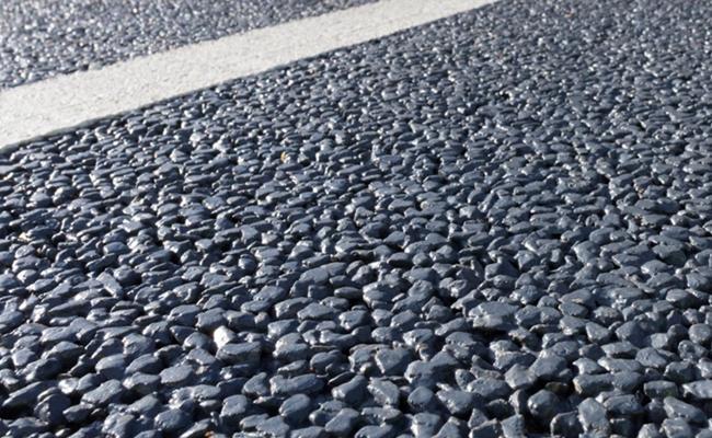 What Types Of Specialised Tarmac Are Available?